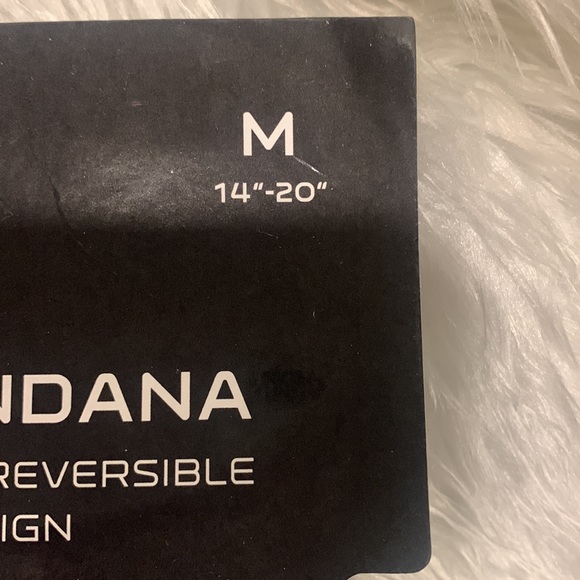 Reversible doggie bandannas - Picture 2 of 9